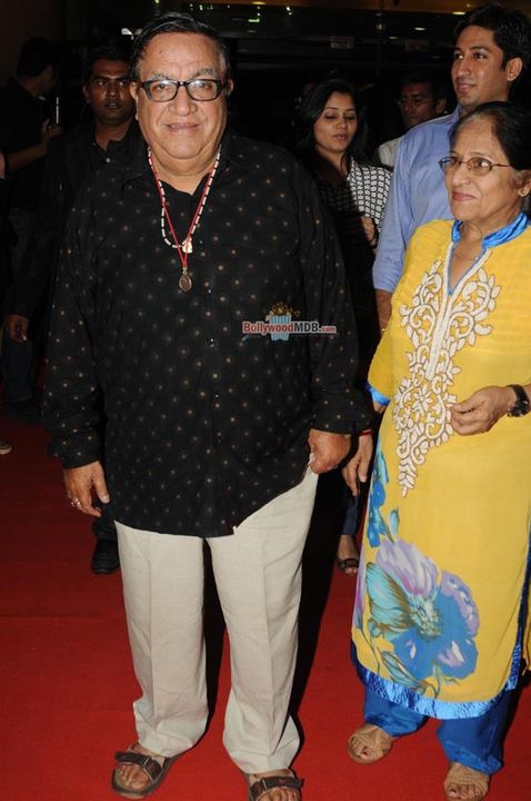 Shah Rukh Khan, Huma Qureshi, Tiger Shroff, among Bollywood Celebs honoured at the Dadasaheb Phalke Film Foundation Awards 2015