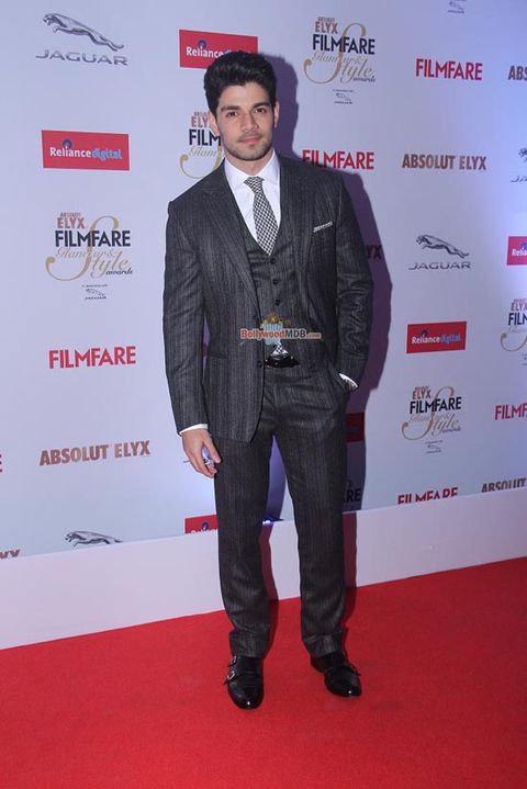 Stars at the Absolut Elyx Filmfare Glamour & Style Awards 2015