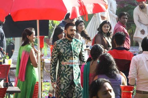 Stars during the promotion of film 'Bajirao Mastani' on the sets of Colors TV serial Swaragini