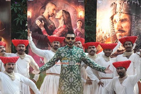 Stars during the promotion of film 'Bajirao Mastani' on the sets of Colors TV serial Swaragini
