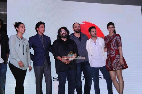 Shah Rukh Khan, Kajol, Varun Dhawan, Kriti Sanon at film 'Dilwale' music celebration