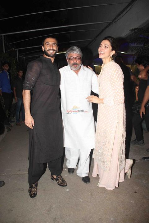 Top Bollywood Celebs at film 'Bajirao Mastani' Special Screening