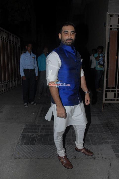Bolly Celebs at Soha Ali Khan & Kunal Khemu's wedding party