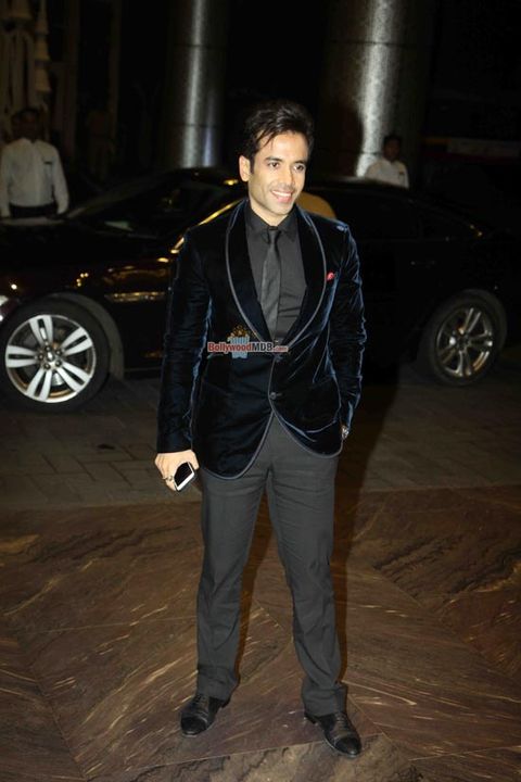 Amitabh Bachchan, Kangana Ranaut, Alia Bhatt, Sonam Kapoor, Shraddha Kapoor among Bollywood Celebs at Shahid-Mira's Wedding Reception