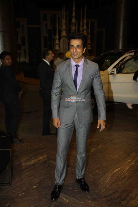 Amitabh Bachchan, Kangana Ranaut, Alia Bhatt, Sonam Kapoor, Shraddha Kapoor among Bollywood Celebs at Shahid-Mira's Wedding Reception