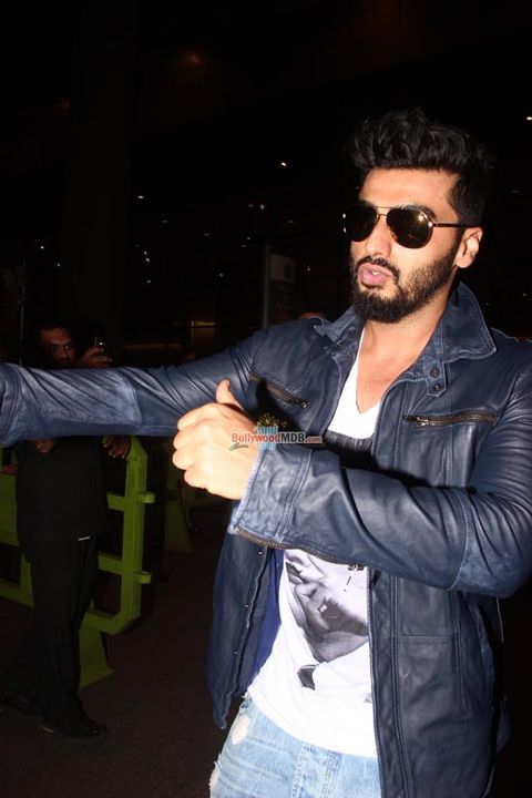 Hrithik Roshan, Anushka Sharma, Arjun Kapoor Snapped on Arrival from IIFA 2015