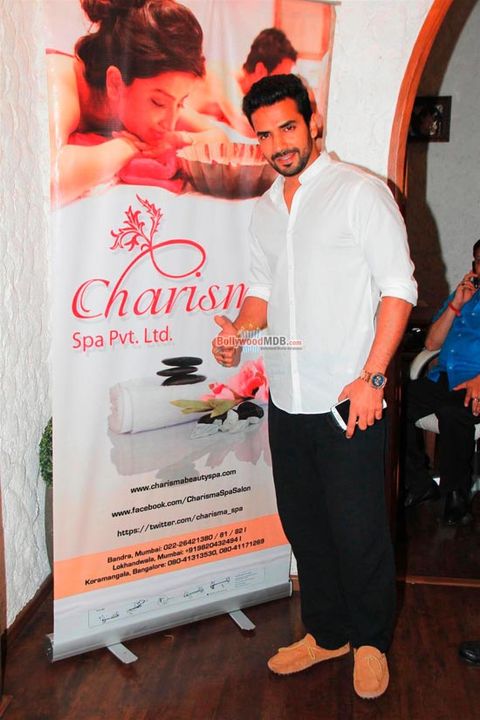 Aamir Ali, Jay Bhanushali, Rakhi Sawant, Shweta Khanduri among Bolly & TV Celebs at Charisma Spa success celebrations