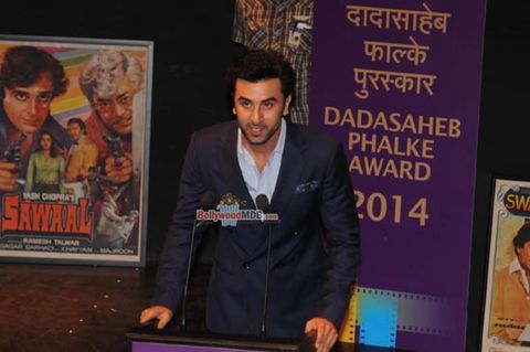 Ranbir Kapoor, Saif Ali Khan, Amitabh Bachchan, Hema Malini, Rekha, Rishi Kapoor among celebs at Presentation of 'Dadasaheb Phalke Award' to legendary veteran actor Shashi Kapoor