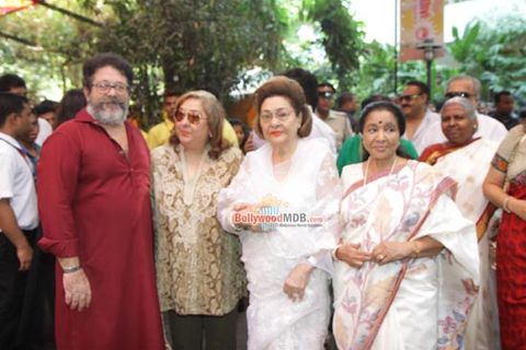 Ranbir Kapoor, Saif Ali Khan, Amitabh Bachchan, Hema Malini, Rekha, Rishi Kapoor among celebs at Presentation of 'Dadasaheb Phalke Award' to legendary veteran actor Shashi Kapoor