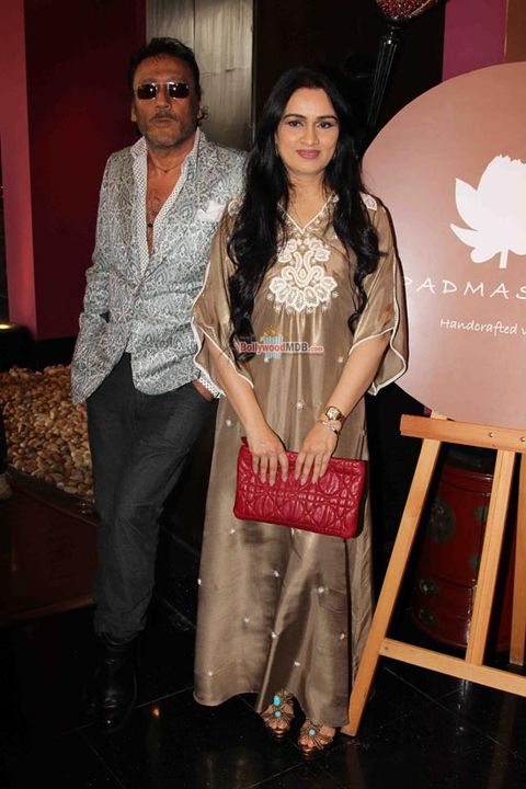 Sridevi, Zeenat Aman, Padmini Kolhapure, Bhagyashree, Poonam Dhillon, Boney Kapoor at the showcase of PADMASITAA at Vivaha exhibition