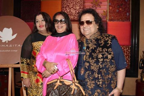 Sridevi, Zeenat Aman, Padmini Kolhapure, Bhagyashree, Poonam Dhillon, Boney Kapoor at the showcase of PADMASITAA at Vivaha exhibition