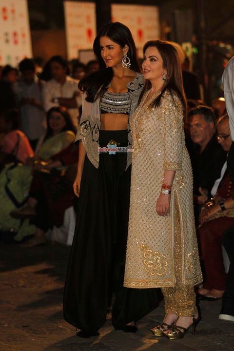 Top Bollywood Celebs at Jio MAMI 17th Mumbai Film Festival Opening Ceremony