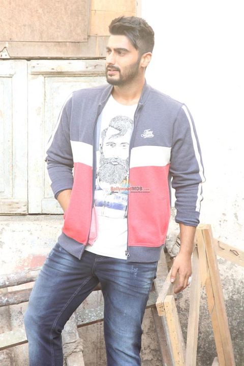 Arjun Kapoor Snapped on the Sets Shooting for a TV Commercial