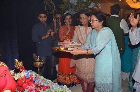 Bollywood Celebs snapped celebrating Ganesh Festival 2015