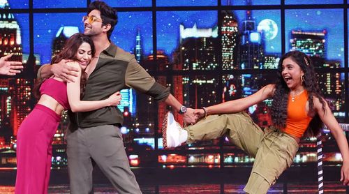 Fahmaan Khan DROPS A Picture With Sumbul Touqeer Khan And Nikki Tamboli, Recreating The Iconic Pose Of 'Kuch Kuch Hota Hai'