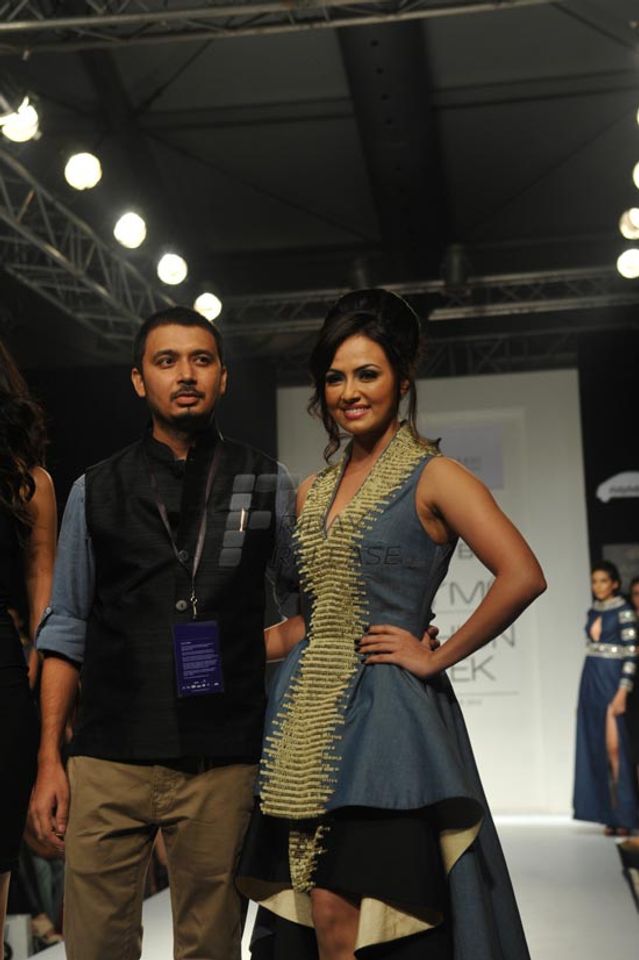 Sana Khan showstopper at Talent Box Show at LFW Winter Festive