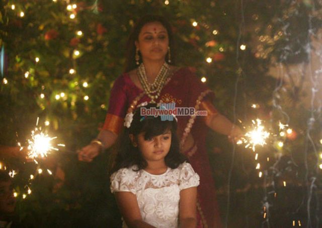 Rani Mukherjee, Karan Johar among Bolly Celebs at Aditya Chopra\'s Diwali party