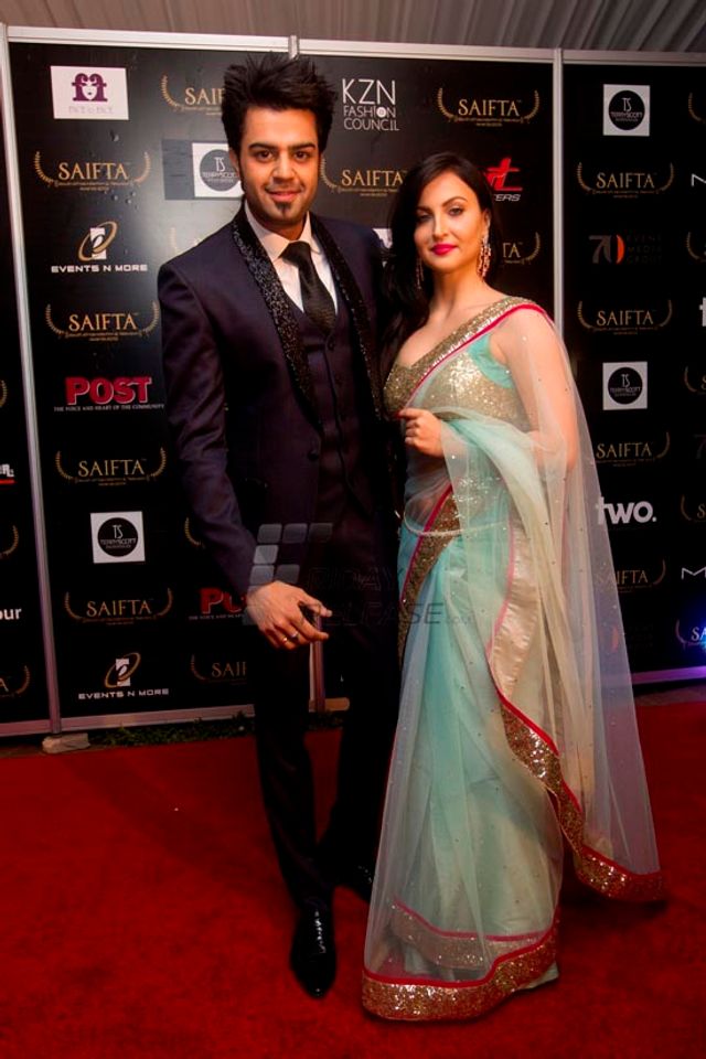 Karan Wahi, Rithvik Dhanjani, Manish Paul, Mona Singh at the Red Carpet of SAIFTA
