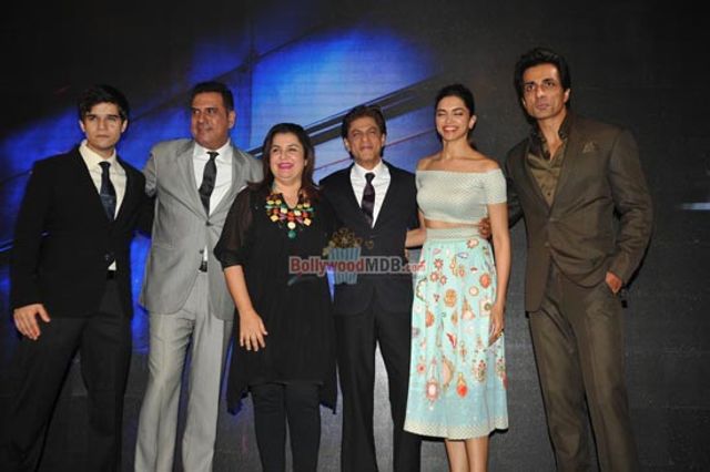 'Happy New Year' team launches song Sharabi music video
