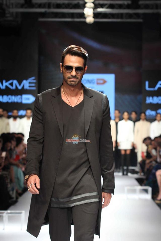 Arjun Rampal showcases a creation by designer Bugatti during Lakme Fashion Week Winter/Festive 2015