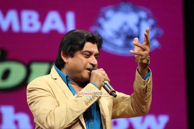 Singer Amit Kumar with eminent personas at the function celebrating 50 years of his musical career