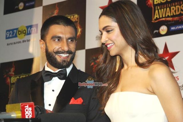 Stars at the BIG STAR Entertainment Awards