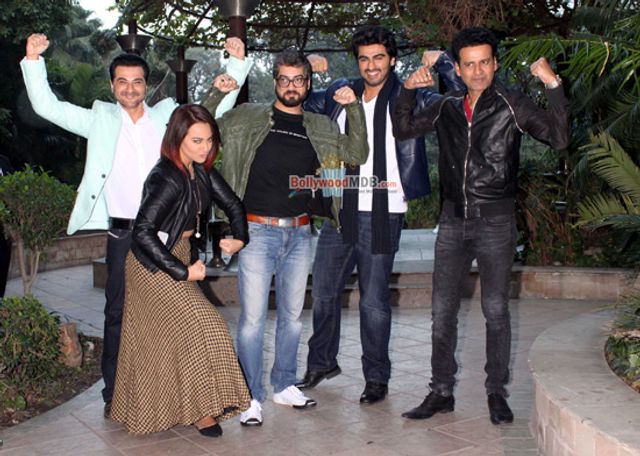 Arjun Kapoor, Sonakshi Sinha, Manoj Bajpai, Sanjay Kapoor at a press conference to promote 'Tevar'