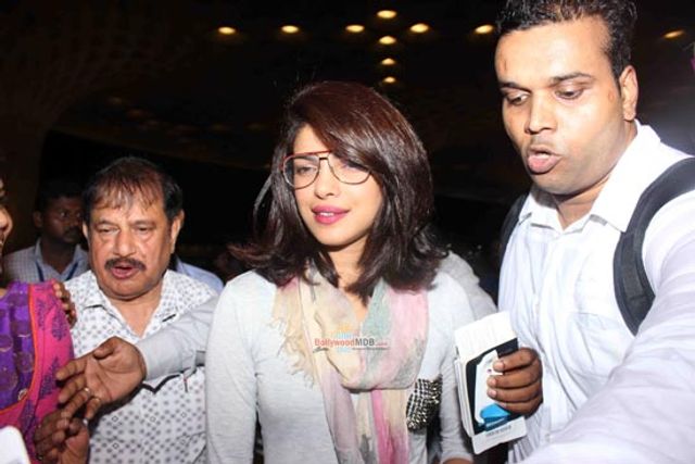 Priyanka Chopra, Anushka Sharma, Farhan Akhtar, Vivek Oberoi snapped leaving for IIFA 2015