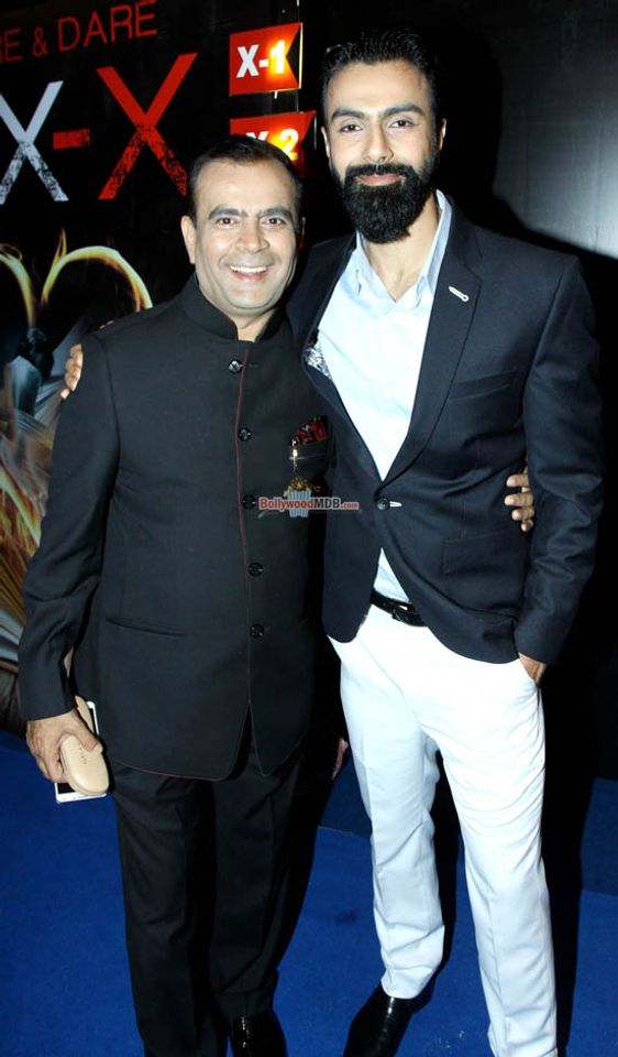 Ashmit Patel, Sofia Hayat, Andria Dsouza, Anusmriti Sarkar, Rashmi Desai at the Launch of Film 'Six X'
