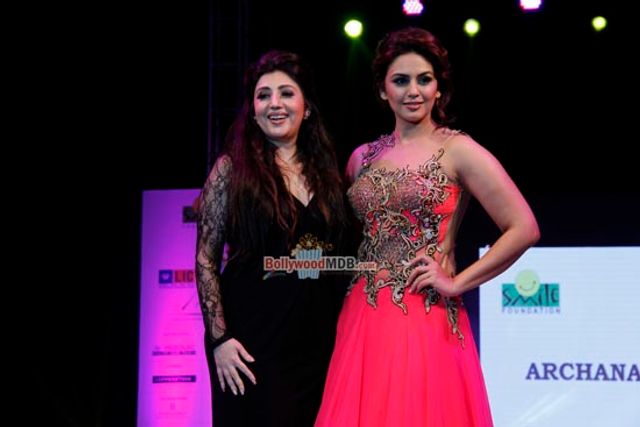Huma Qureshi, Taapsee Pannu, Mannara Among Celebs Walk the Ramp at the Ramp for Champs event