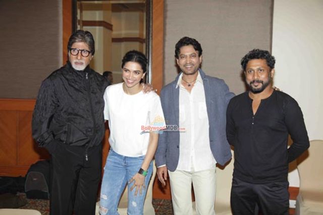 Deepika Padukone, Amitabh Bachchan, Shoojit Sircar and Irrfan Khan at the Media Interaction of film 'Piku'