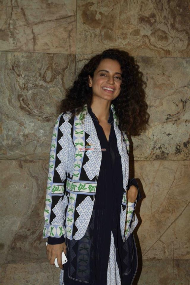 Kangana Ranaut, R. Madhavan with Bollywood Celebs at film 'Tanu Weds Manu Returns' Special Screening