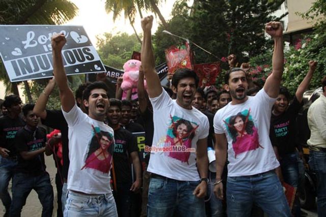Mohabbat Mukti Morcha with the Star Cast of Film 'Pyaar Ka Punchnama 2'