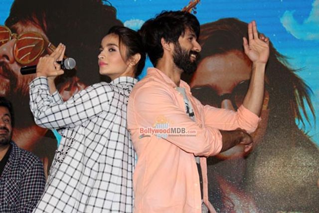 Alia Bhatt, Shahid Kapoor at 'Shaandaar' song launch 'Raita phail gaya'