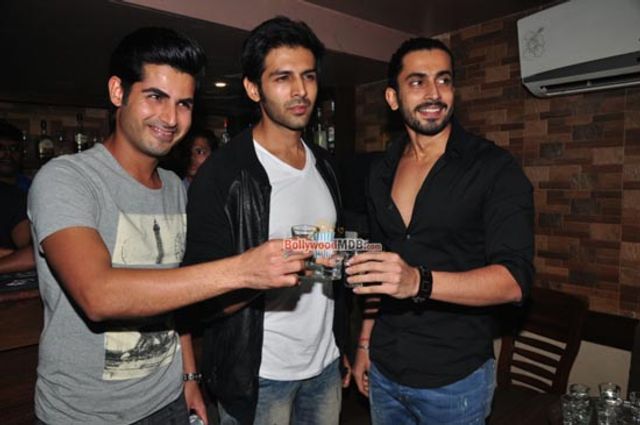Kartik Aaryan, Sunny Singh, Omkar Kapoor promote film 'Pyaar Ka Punchnama 2'