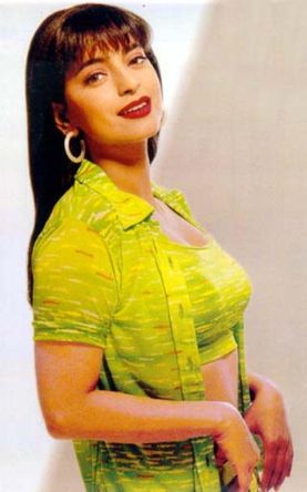 Juhi Chawla Photo