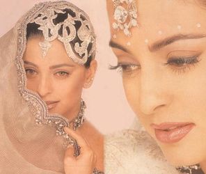 Juhi Chawla Photo