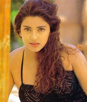Juhi Chawla Photo
