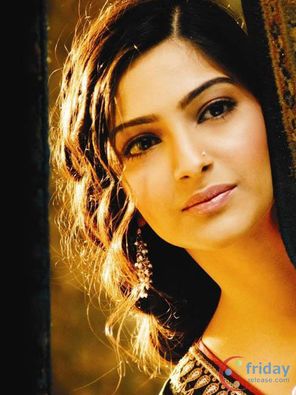 Sonam Kapoor Photo