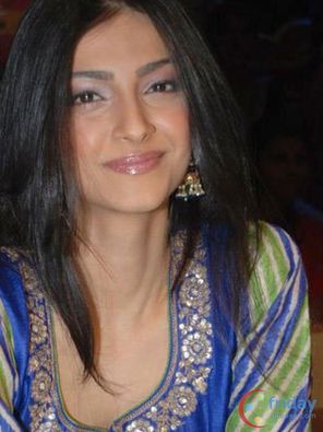 Sonam Kapoor Photo