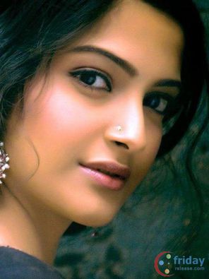 Sonam Kapoor Photo