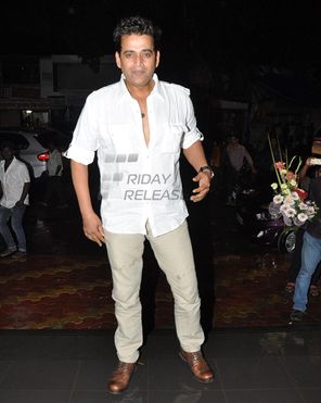Ravi Kishan Photo