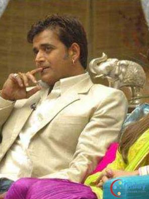 Ravi Kishan Photo