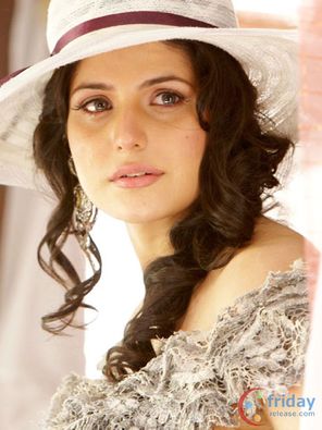 Zarine Khan Photo