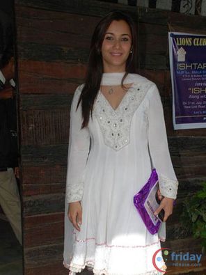 Nausheen Ali Sardar Photo