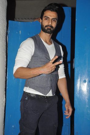 Ashmit Patel Photo