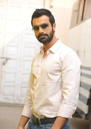 Ashmit Patel Photo