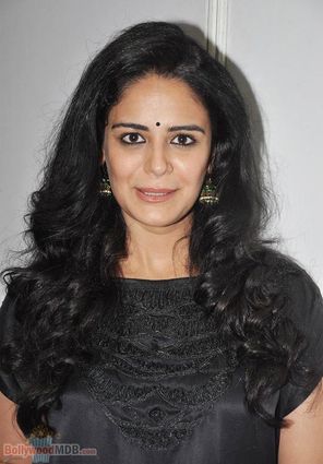 Mona Singh Photo