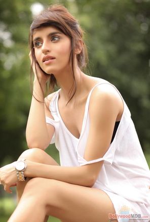 Serah Singh Photo