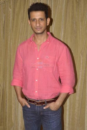 Sharman Joshi Photo